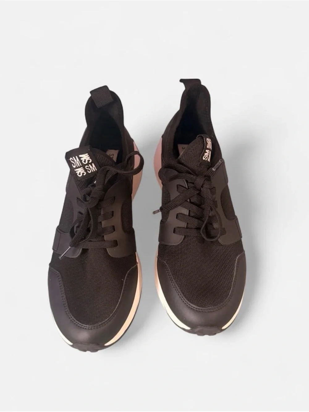 Men's Black and white Athletic Sneakers - Stylish Everyday Comfort
